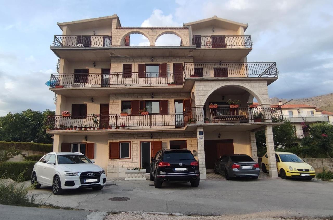 Apartments Villa Anna Подстрана Экстерьер фото