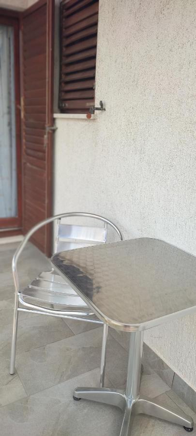 Apartments Villa Anna Подстрана Экстерьер фото